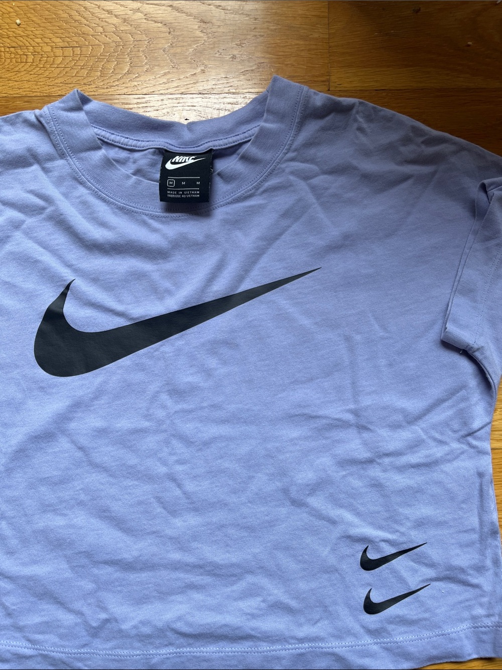 Nike lavender Logo Short Sleeve Tee Size Medium